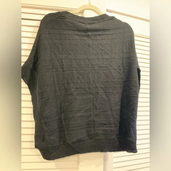 NWT QiCashmere 100%cashmere poncho style sweater minimalist casual old money M/L - Picture 5 of 5